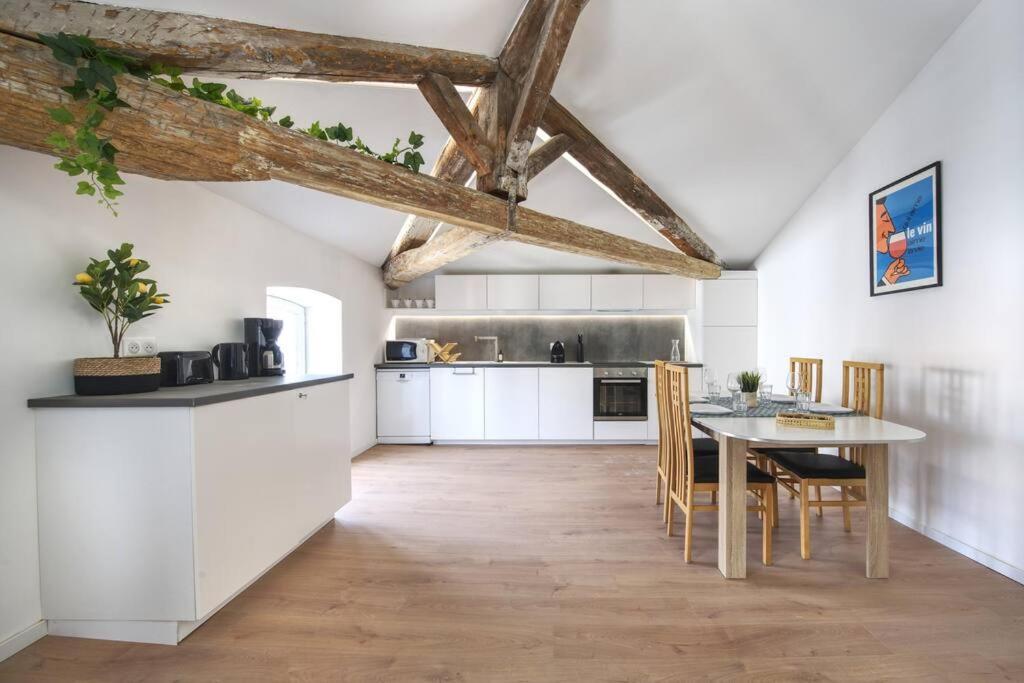 Superbe Appartement, Hypercentre, 4Chambres. Μπεζιέ Εξωτερικό φωτογραφία